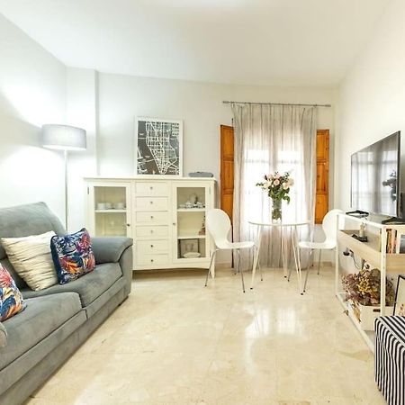Pajaritos Center Suite By Valcambre Sevilla Eksteriør billede
