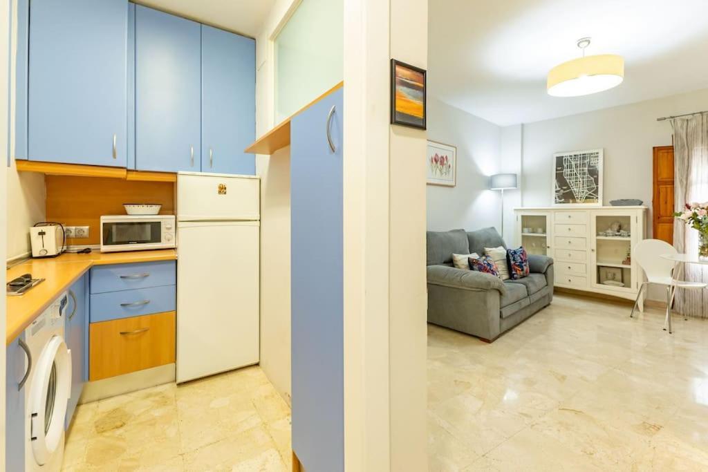 Pajaritos Center Suite By Valcambre Sevilla Eksteriør billede